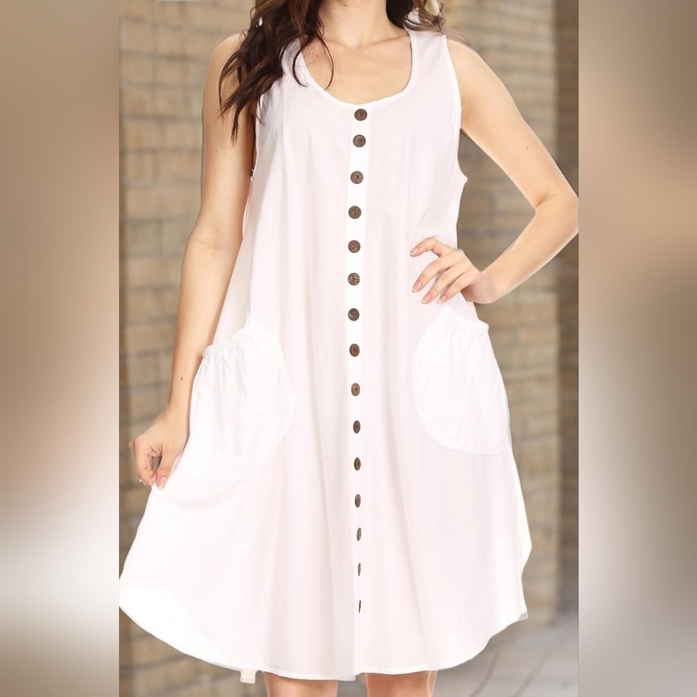 Essence | Sleeveless White Button-Down Dress, Ptp 21"